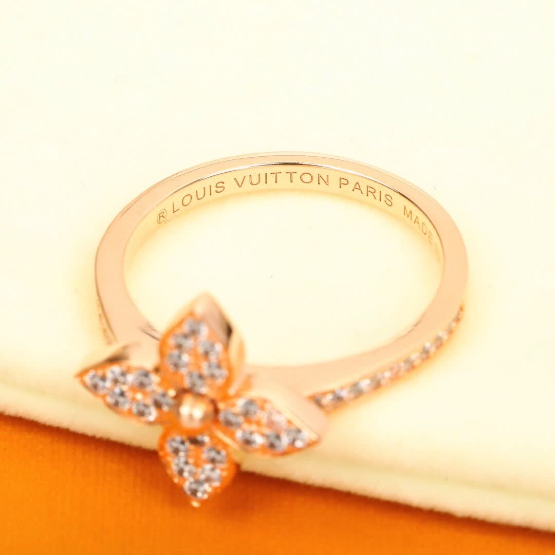 Louis Vuitton Ring Set